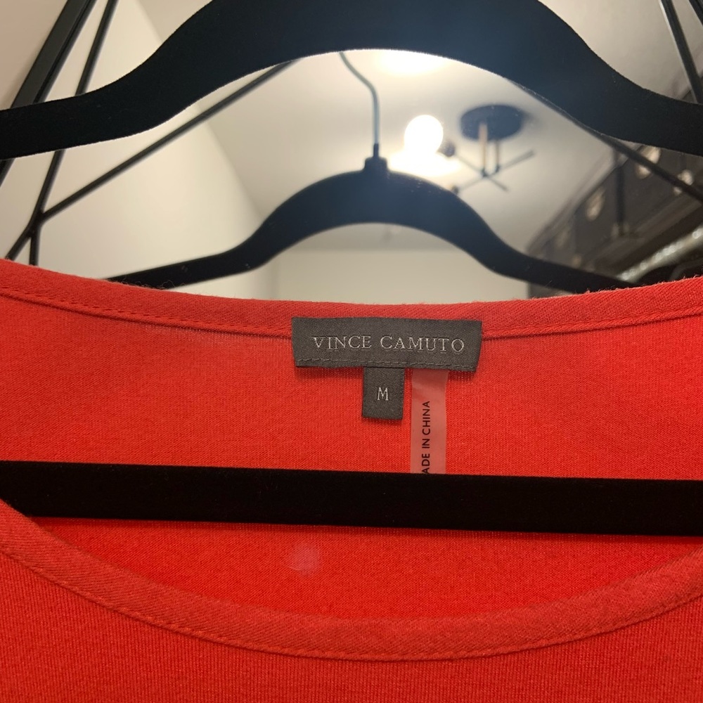 Vince Camuto Top - Picture 2 of 5